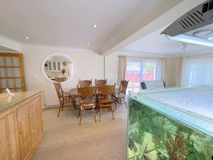 Beacon Way- click for photo gallery